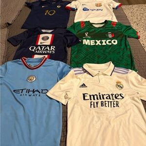 Kids Soccer Jersey Set - Multicolor